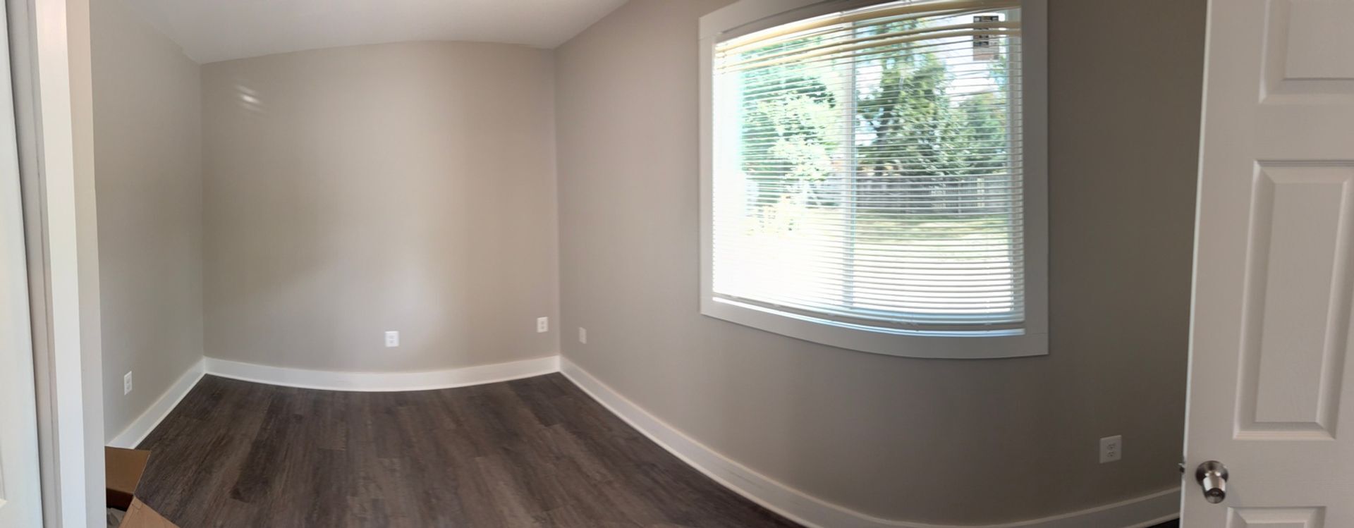 Building Photo - 302 S Camp Meade Rd