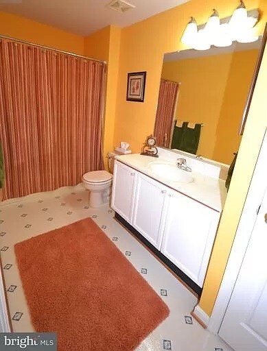 2nd Bath - 2501 Coach House Way