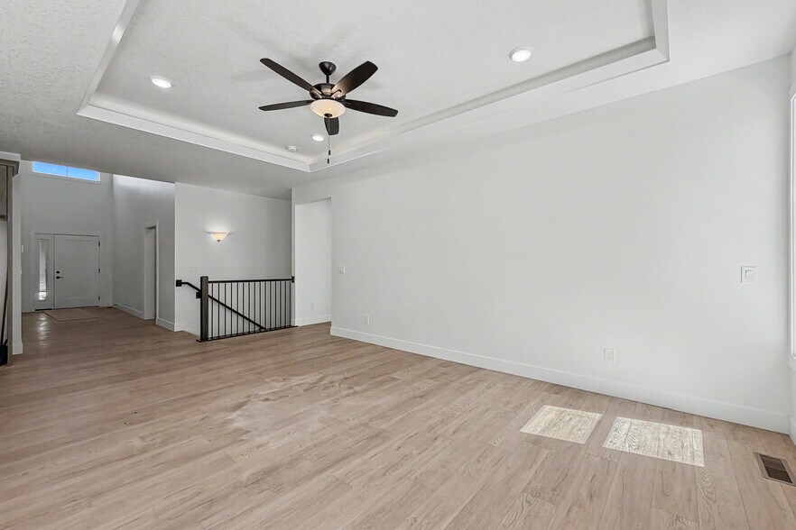 Building Photo - 1326 Heights Ct