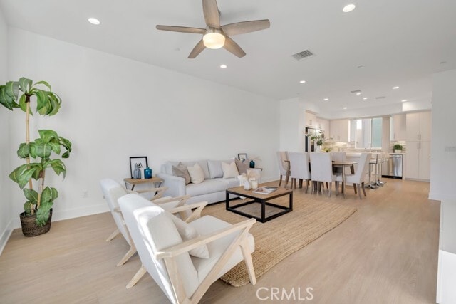 Building Photo - 10832 W Riverton Ct