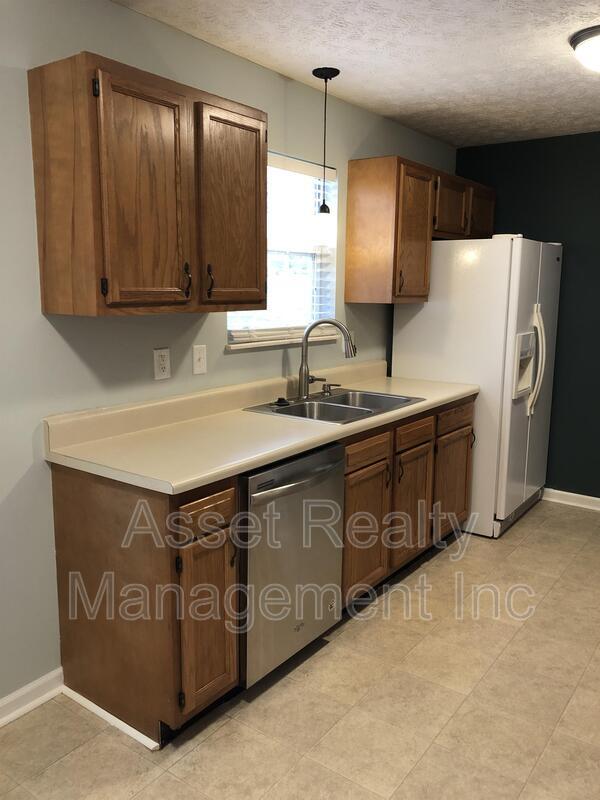 Building Photo - 5616 Jamaica Ln