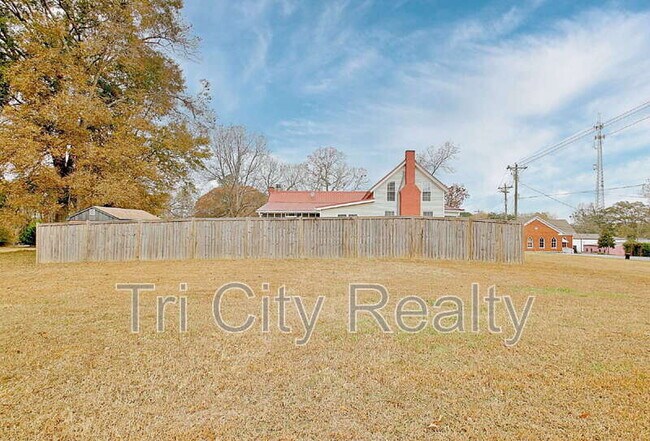 Building Photo - 115 Church Aly