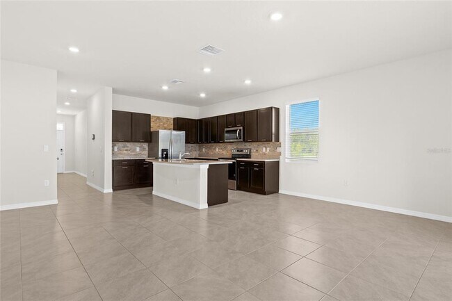 Building Photo - 11407 Planetree Pl