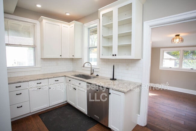 Building Photo - 150 Snyder Pl