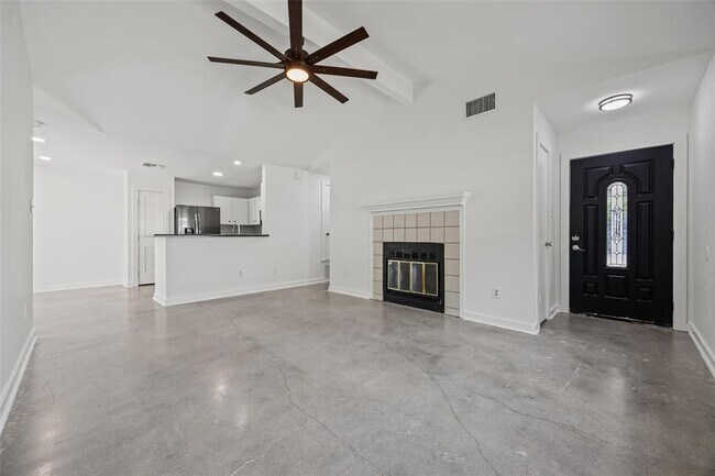Building Photo - 11920 Tobler Trail