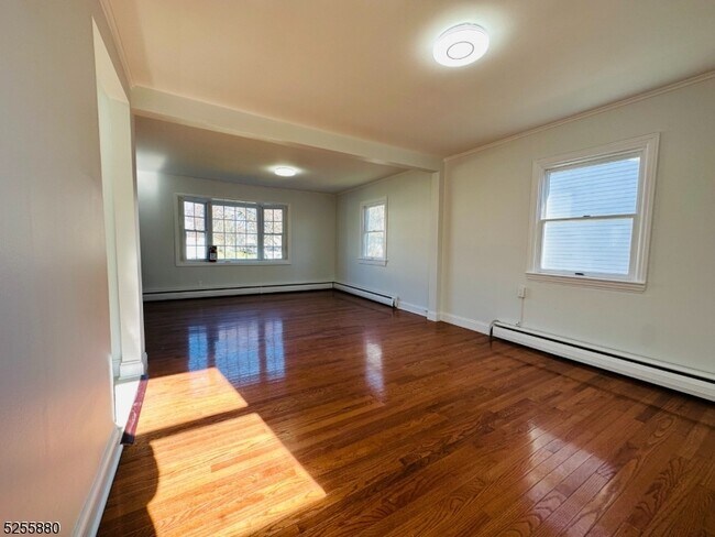 Building Photo - 79 Hawkins Ave