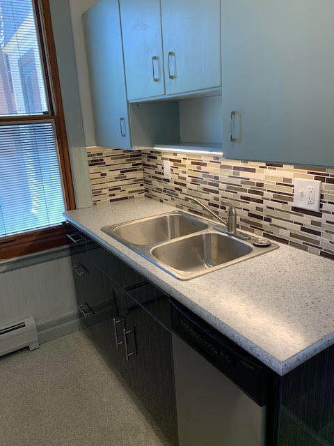 Building Photo - 127 College Ave