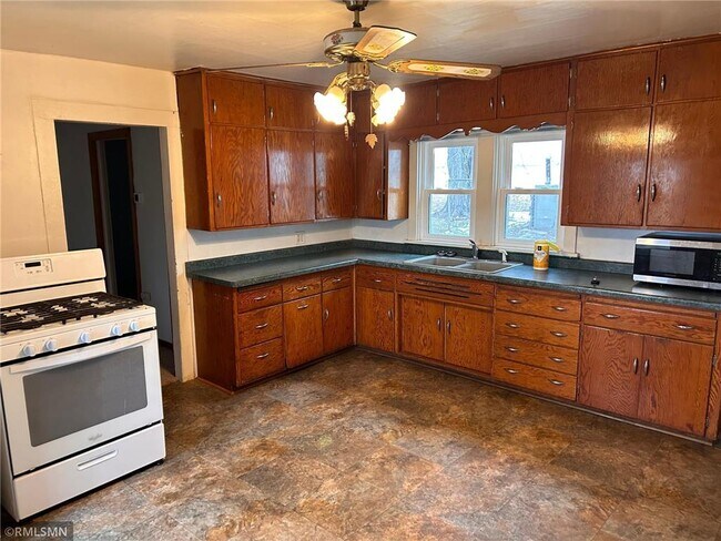 Building Photo - N36767 US Hwy 53 121