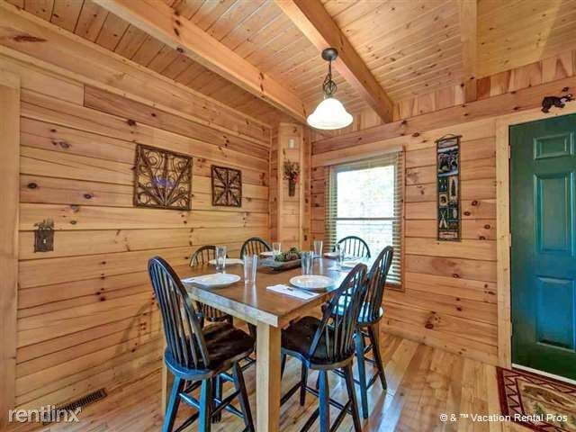 Building Photo - 356 Wild Orchid Way