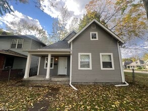 Building Photo - 972 N Belleview Pl