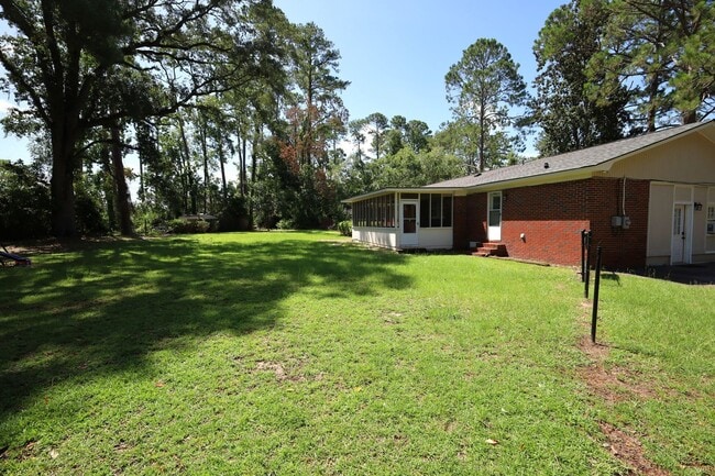 Building Photo - 1102 Kimberly Dr