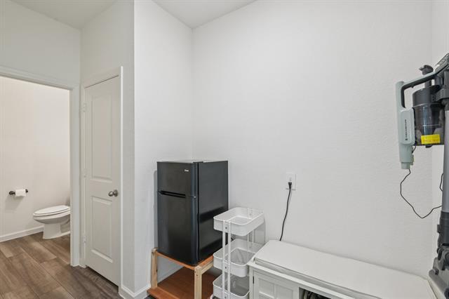 Building Photo - 770 Yorkshire Dr
