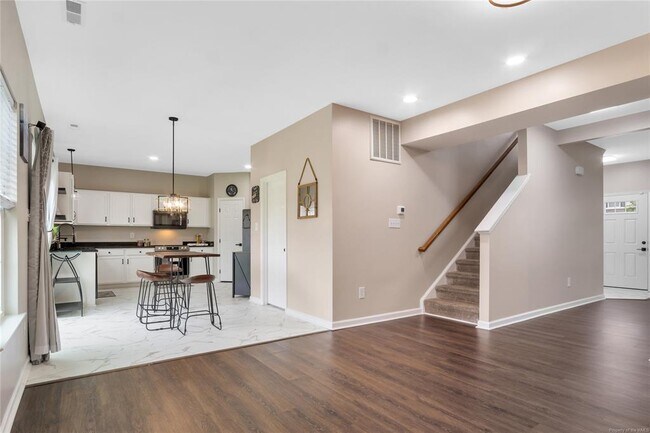 Building Photo - 10868 White Dogwood Dr