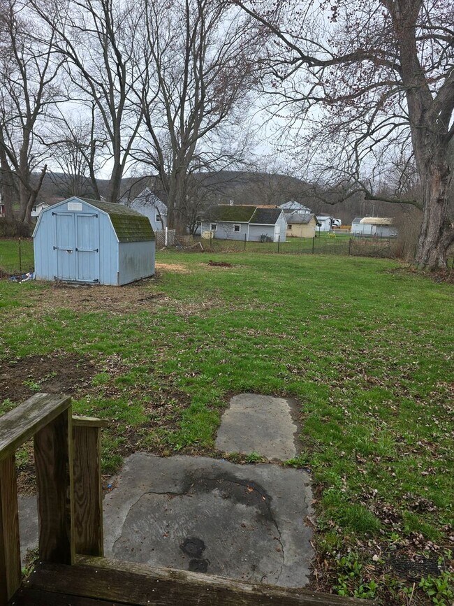 Building Photo - 397 Upper Oakwood Ave