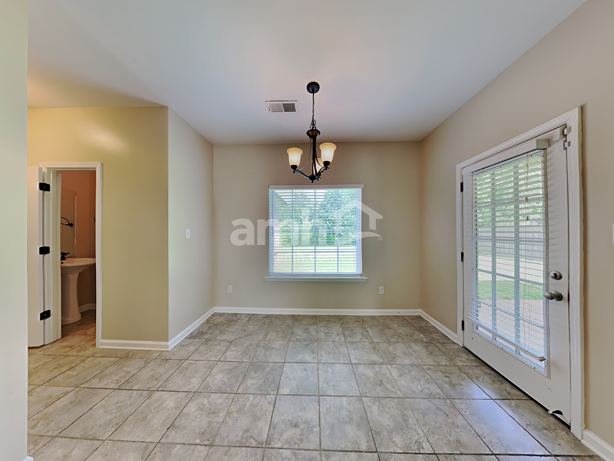 Building Photo - 4940 Grace View Ln