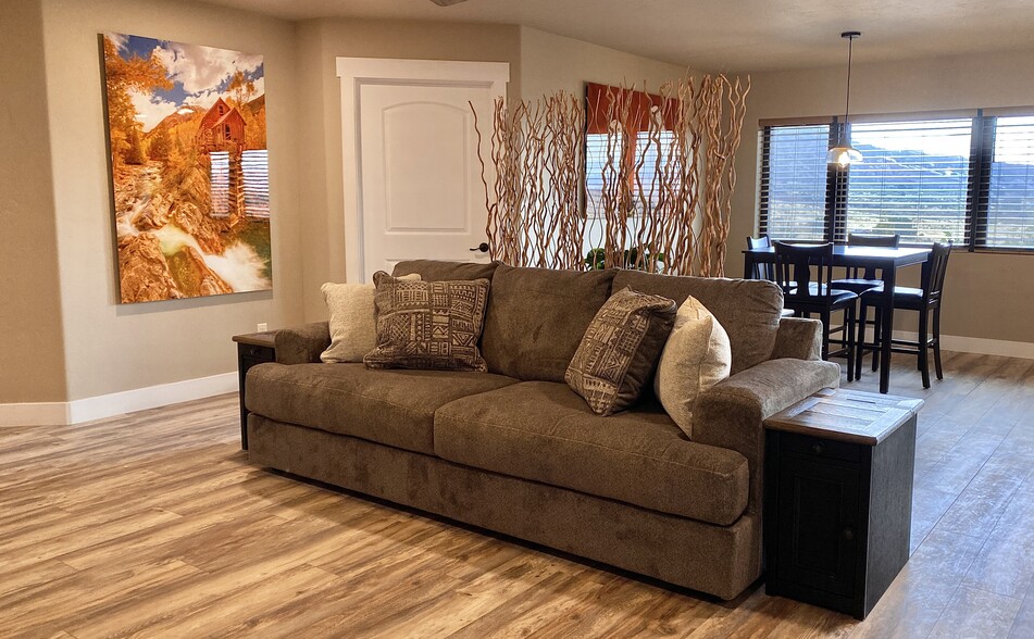 Large living room - 1785 Broadway