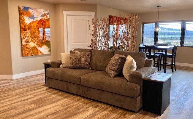 Building Photo - 1785 Broadway