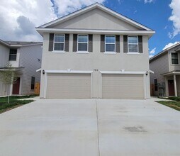 Building Photo - 7514 Astro Fld