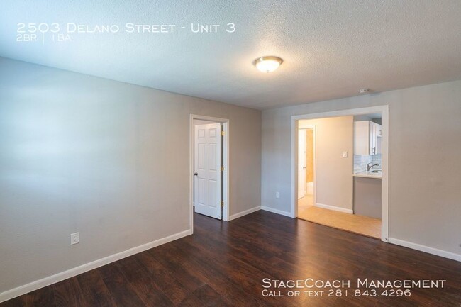 Building Photo - 2503 Delano St