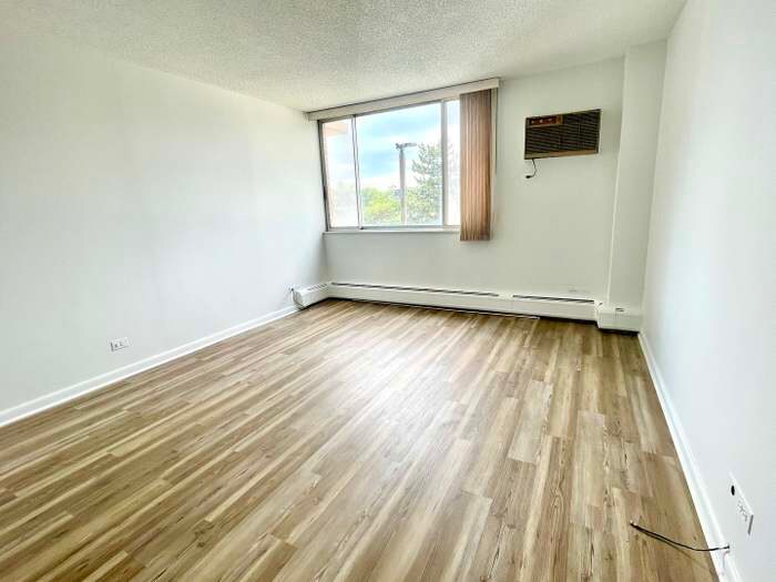 Building Photo - 2201 S Highland Ave