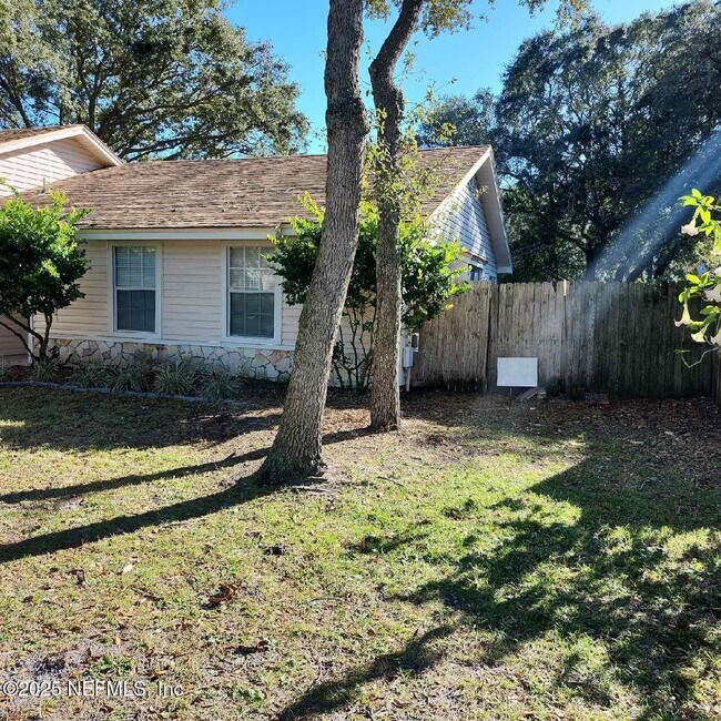 Building Photo - 2210 Captain Kidd Dr