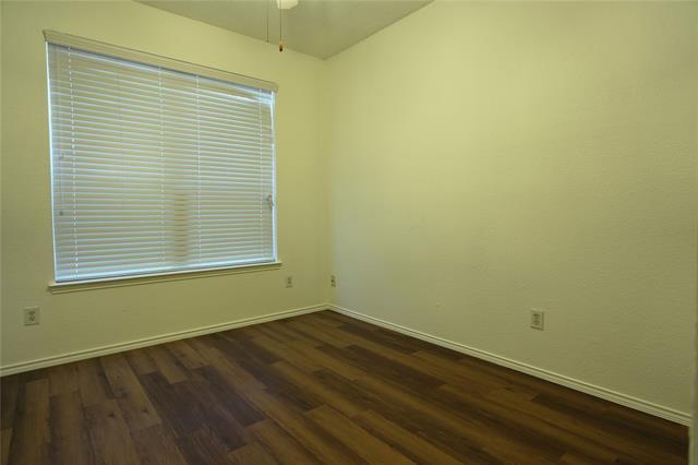 Building Photo - 2032 Fox Glen Dr