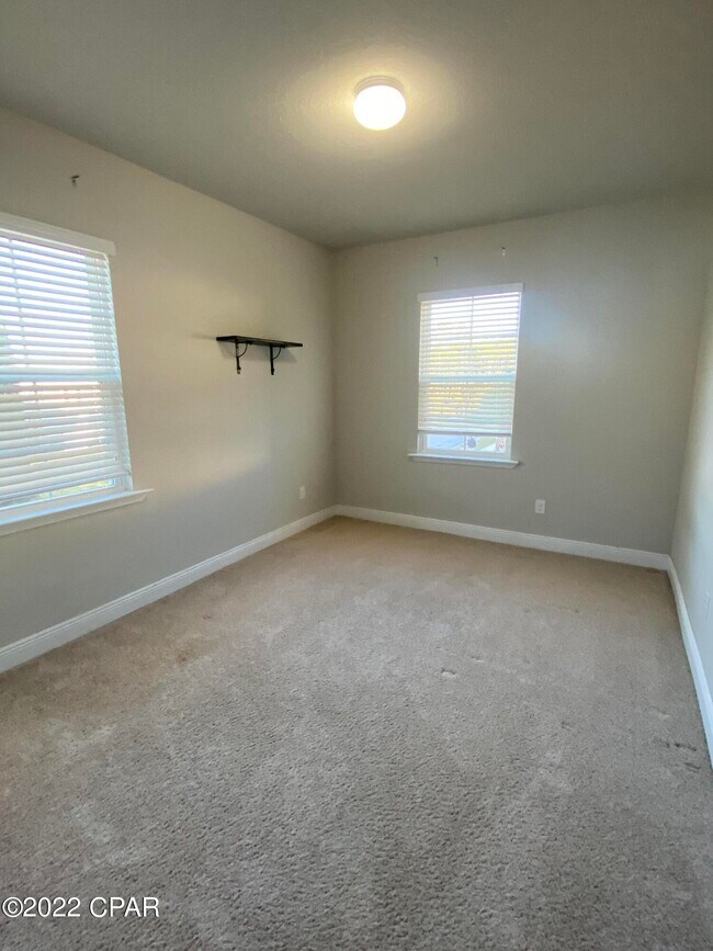 Building Photo - 101 Barefoot Falls