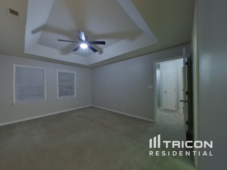 Building Photo - 3329 Whitebridge Ln