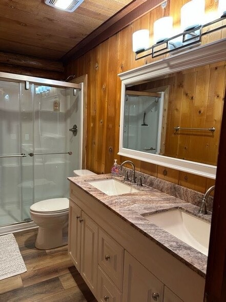 double sink bathroom with walkin shower - 838 Capistrano Ave