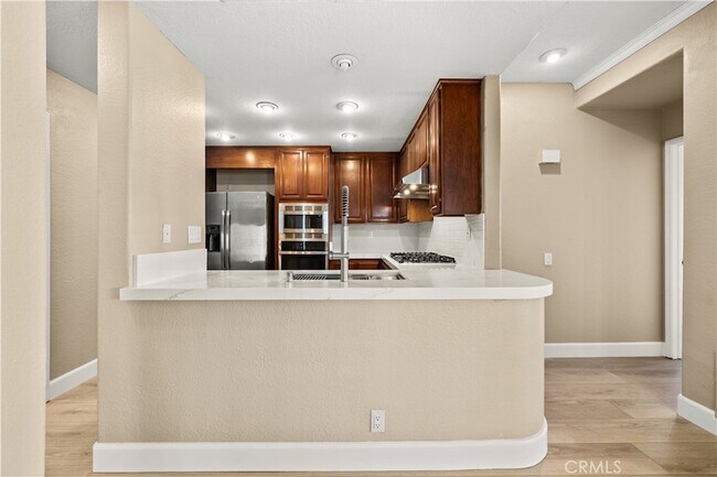 Building Photo - 61 Tennis Villas Dr