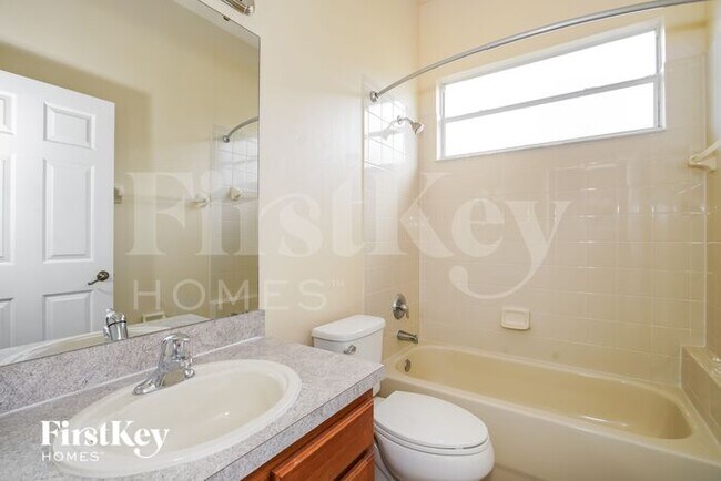 Building Photo - 4693 Huron Bay Cir