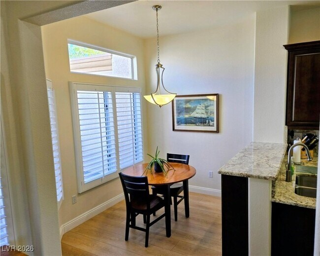 Building Photo - 10105 Hunter Springs Dr