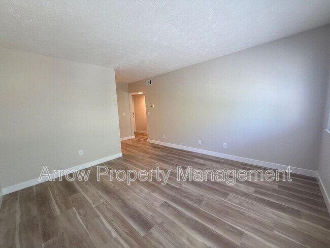 Building Photo - 2206 K St