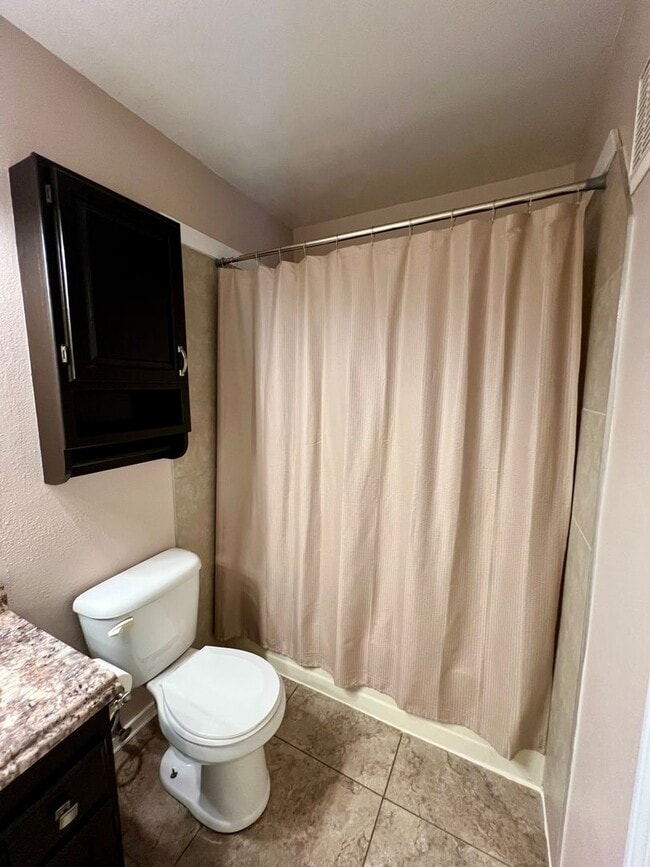 Building Photo - Home for rent in North Pole / 1-Car Garage...