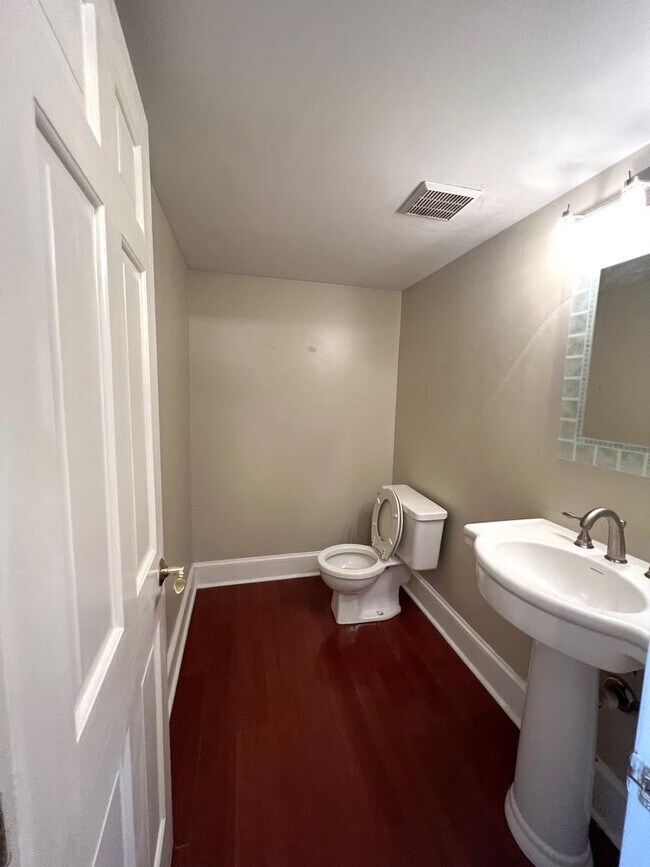 Building Photo - RENT SPECIAL! Just painted, modern gray! Charming end unit town home in Stones Throw. Walking dis...