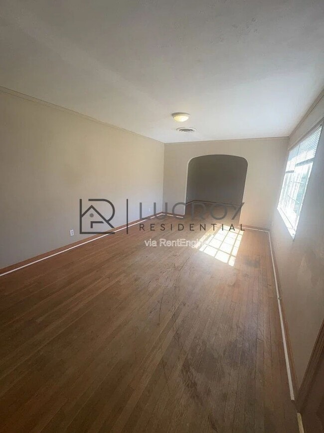 Building Photo - 316 Woody Dr
