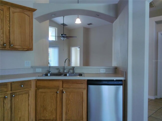 Building Photo - 3069 Twinleaf Ave