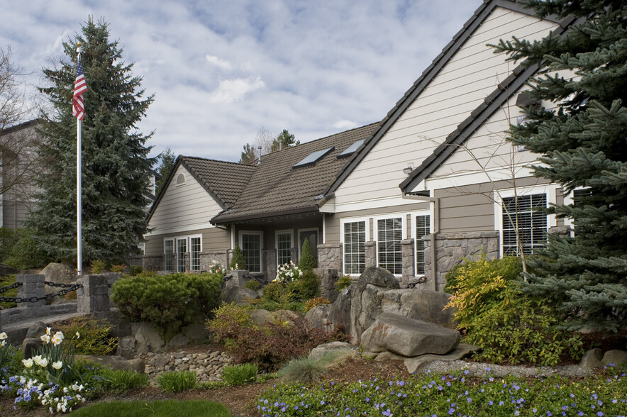 Primary Photo - Berkshire Court Apartments