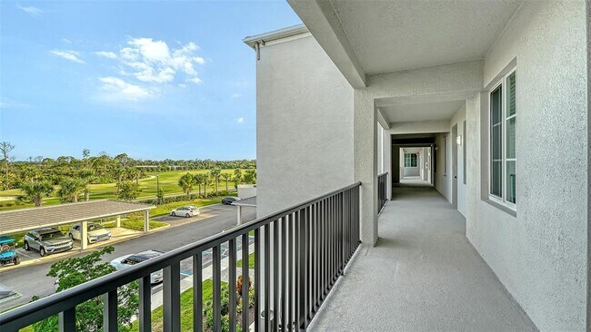 Building Photo - 12140 Wellen Golf St