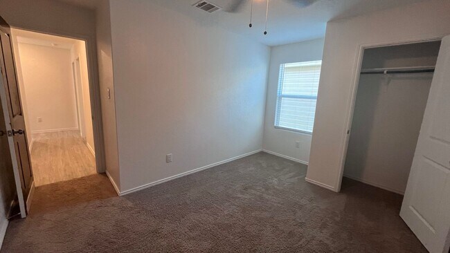 Building Photo - Move in Ready - Pet Friendly with pet door...