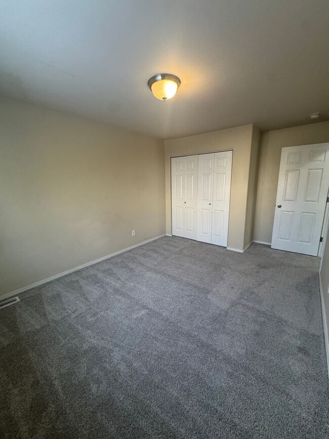 Building Photo - 6345 Whispering Loop