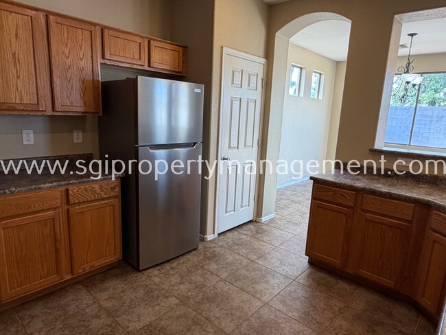Building Photo - 1541 W St Kateri Dr