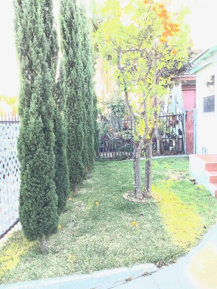 Building Photo - 511 Broadway St