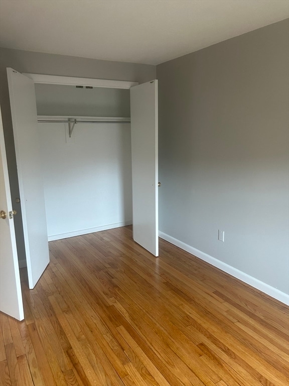 Building Photo - 7 Roys Dr