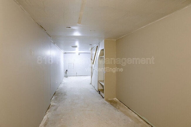 Building Photo - 5702 Euclid Ave E