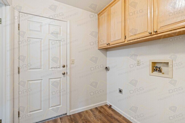 Building Photo - 2101 Finley Ct