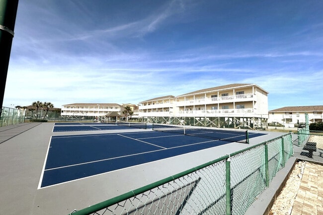 Building Photo - 775 Gulf Shore Dr