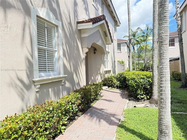 Building Photo - 15131 SW 23rd Ln