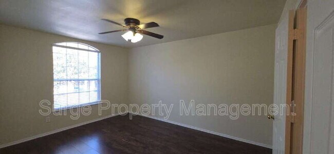 Building Photo - 312 Dover Heights Trail