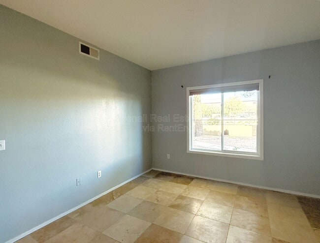 Building Photo - 5335 E Shea Blvd